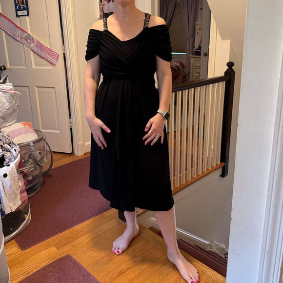 Seraphine Maternity Grecian Dress - Picture 5 of 7